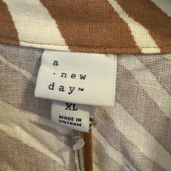 a new day Brown and Cream Zebra-Print Linen Blazer - Picture 2 of 6